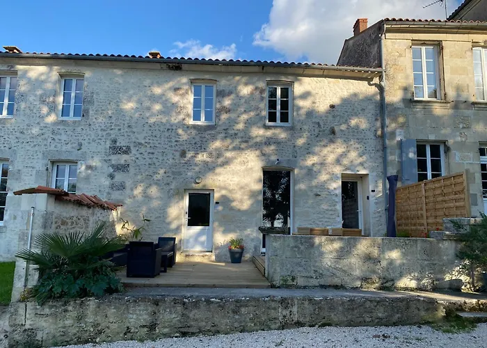 Сasa de vacaciones La Chauviniere 1